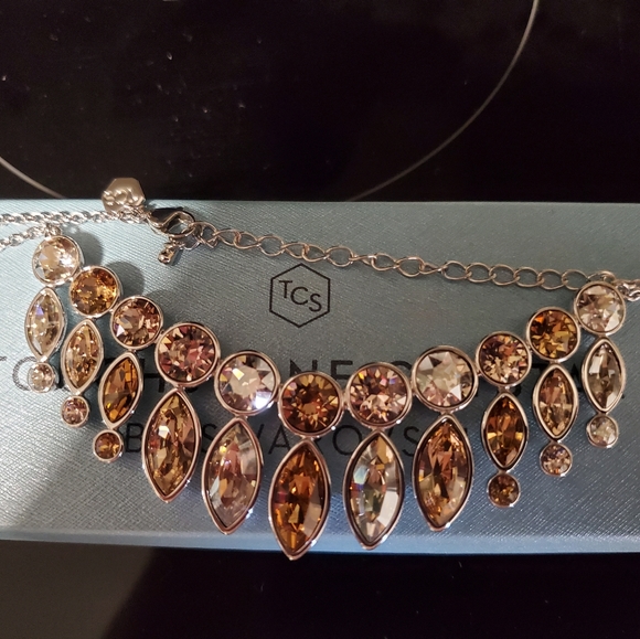 NIB Touchstone Crystal By Swarovski Retired Golden Teardrop Necklace - Picture 2 of 6